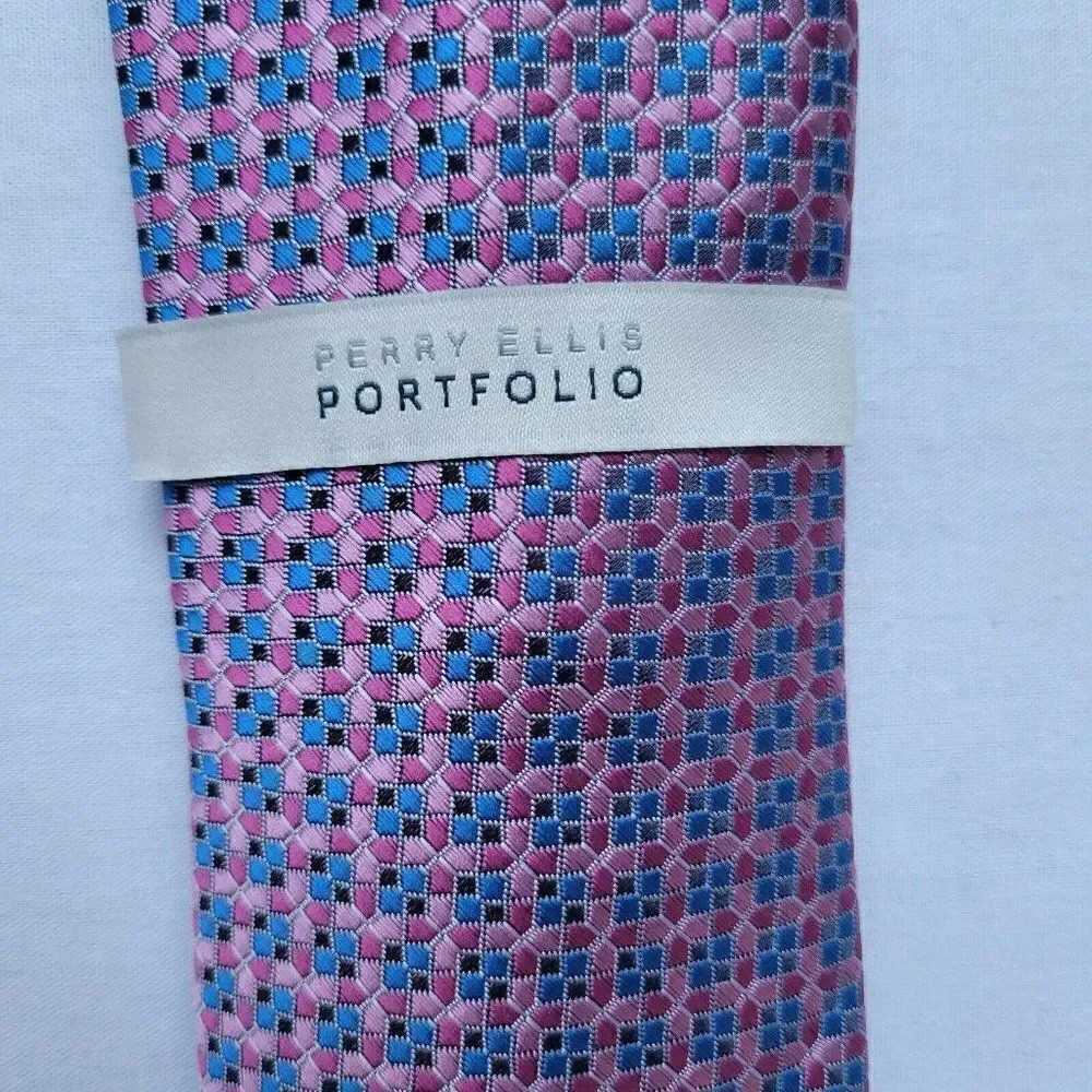 Men's Perry Ellis Designer Neck Tie